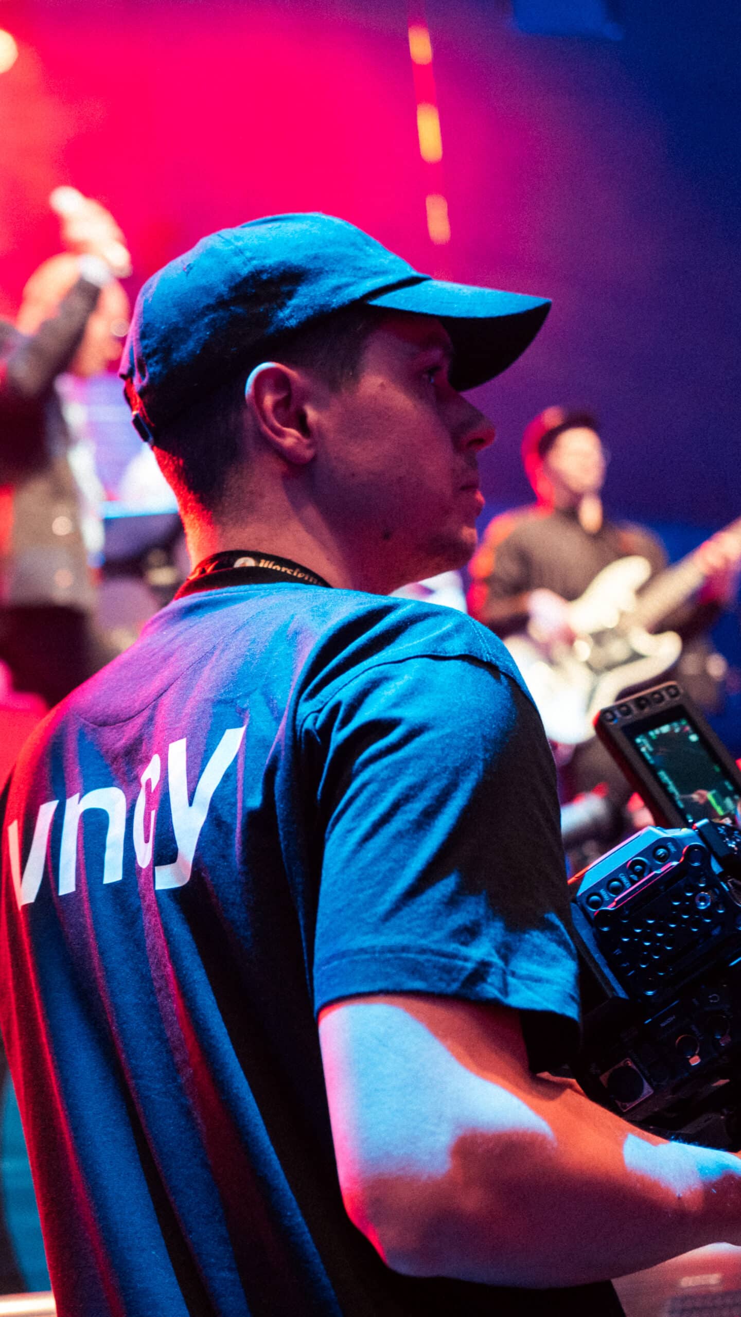 vncy bei den Sixdays – Bühne & Screens